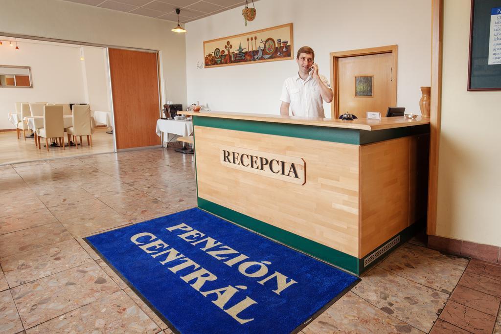 Penzion Central Zwoleń Zewnętrze zdjęcie